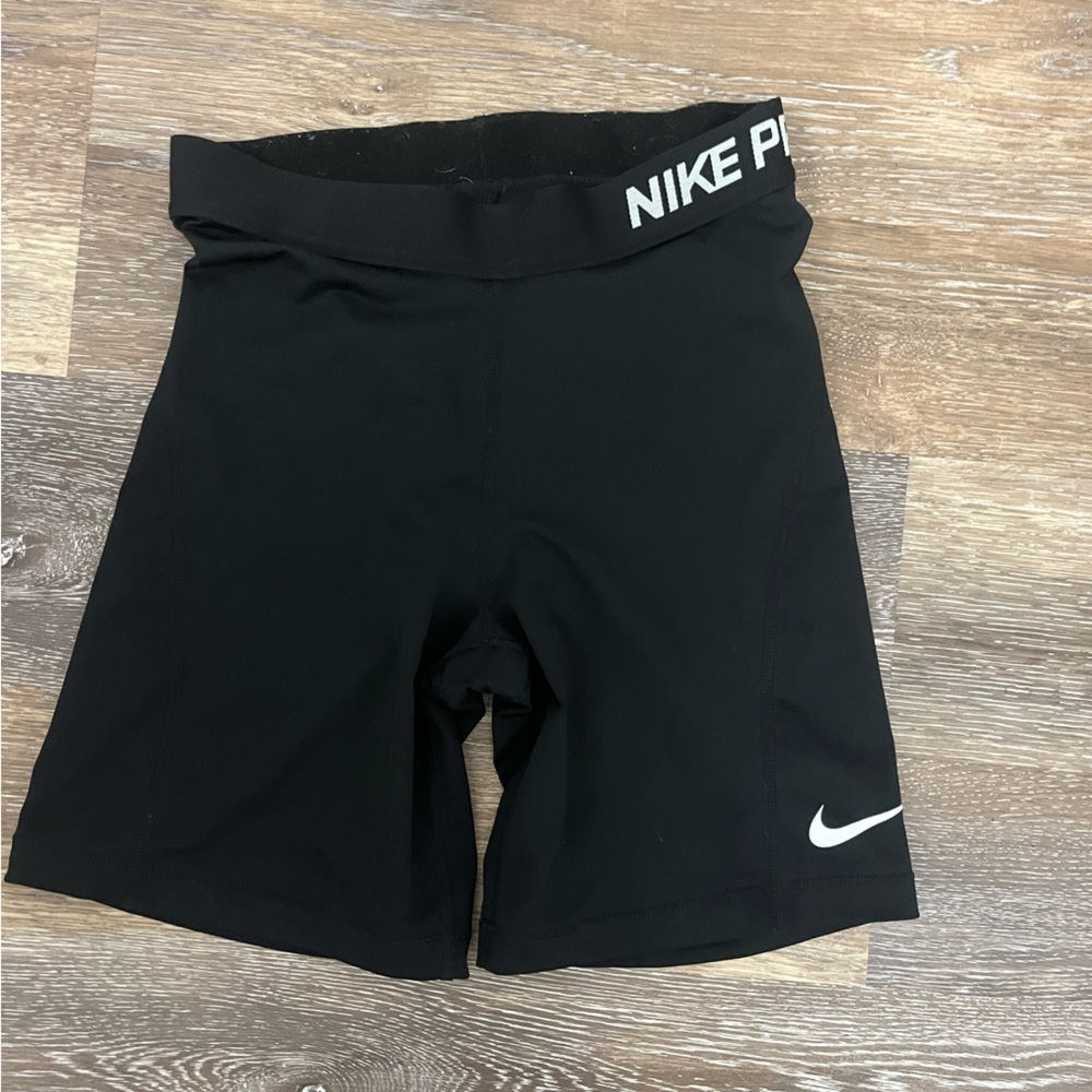 Nike pro 5” shorts